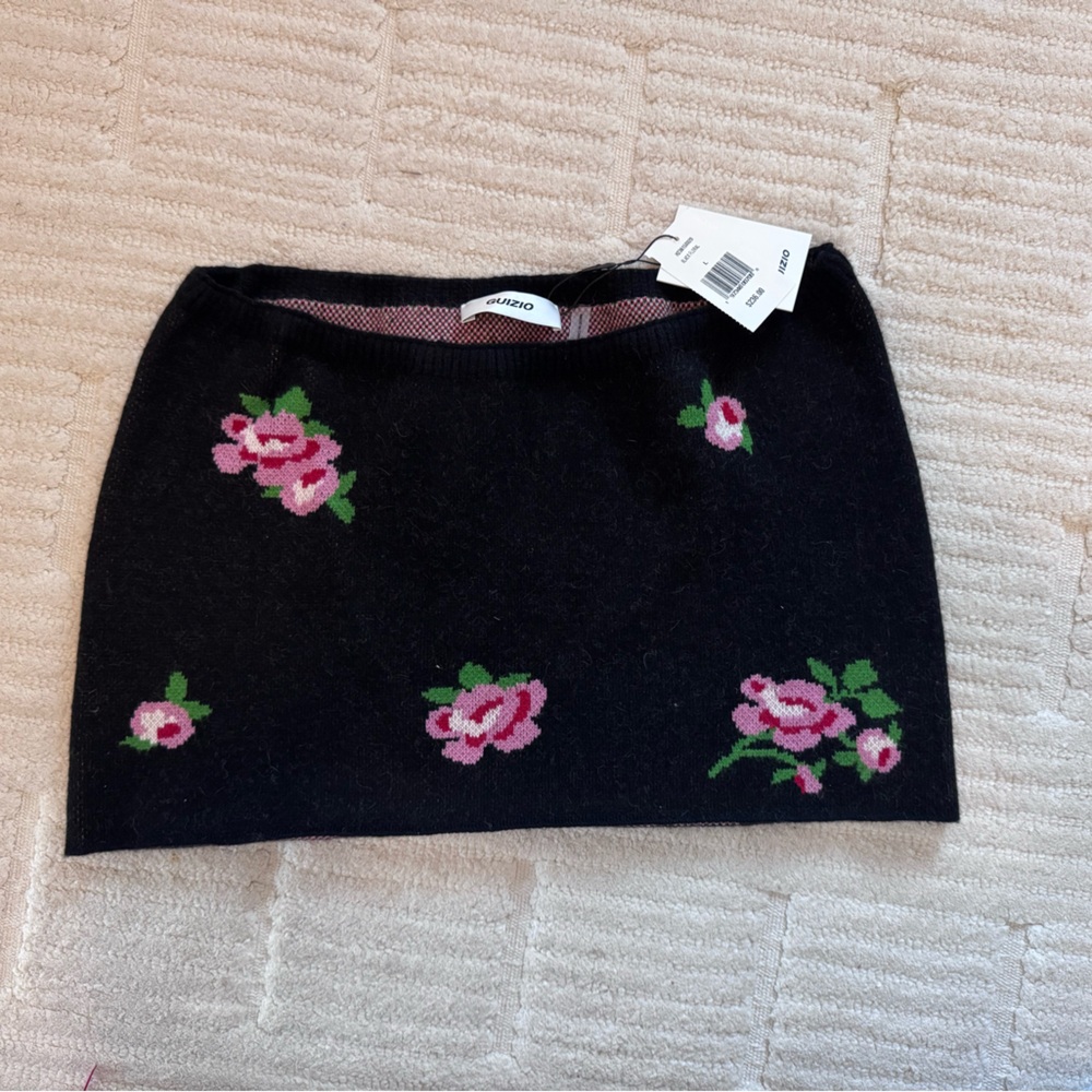 Guizo Black Floral Knit Skirt